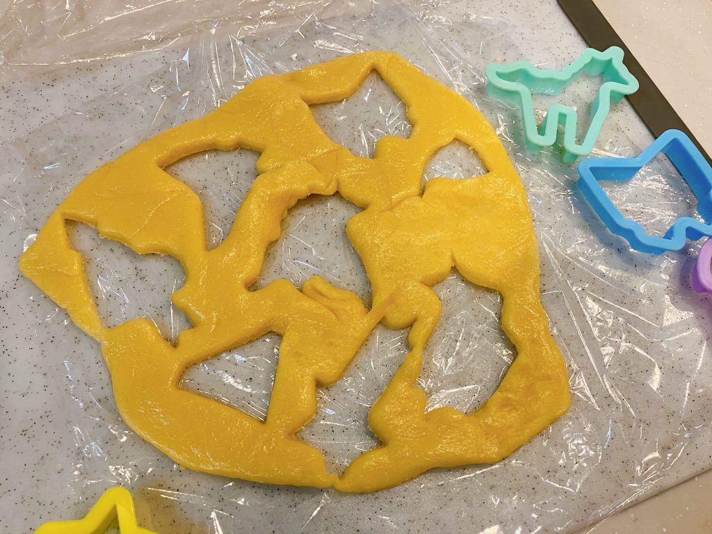 クッキーの生地の型抜き